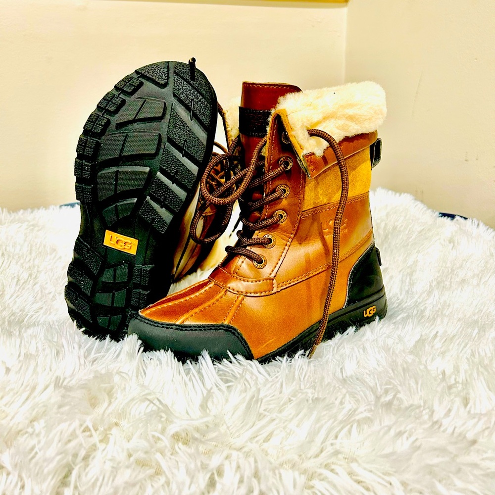 LIKE NEW!!! Ugg winter boots for boys. Winter is right around the corner.